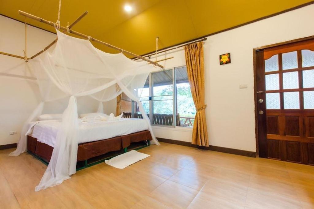 Varee Valley Resort And Restaurant Khon Kaen Extérieur photo