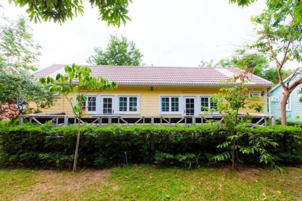 Varee Valley Resort And Restaurant Khon Kaen Extérieur photo