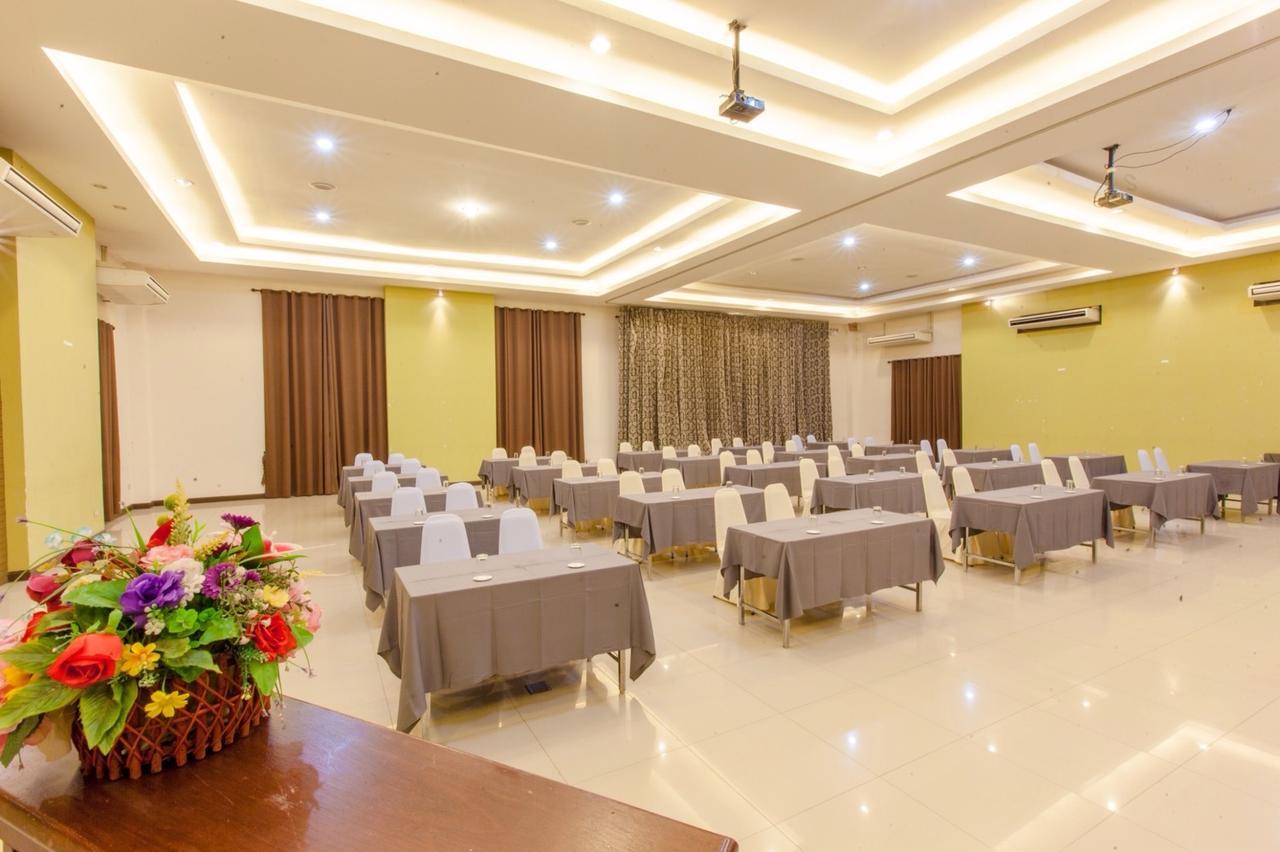 Varee Valley Resort And Restaurant Khon Kaen Extérieur photo